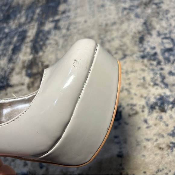 Steve Madden P-Raven Gray Platform Heels Size 7.5 - Picture 7 of 16